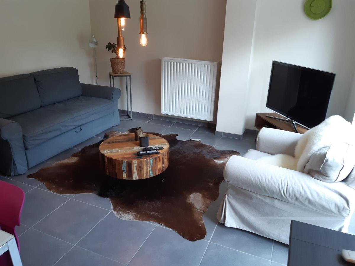 Appartement Rez Terrasse Et Jardin Юи Экстерьер фото